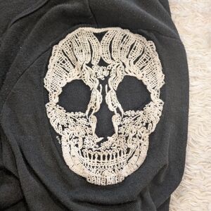 Sugar Skull Shoulder Applique Longsleeve Top by Midnight Hour Sz Lg